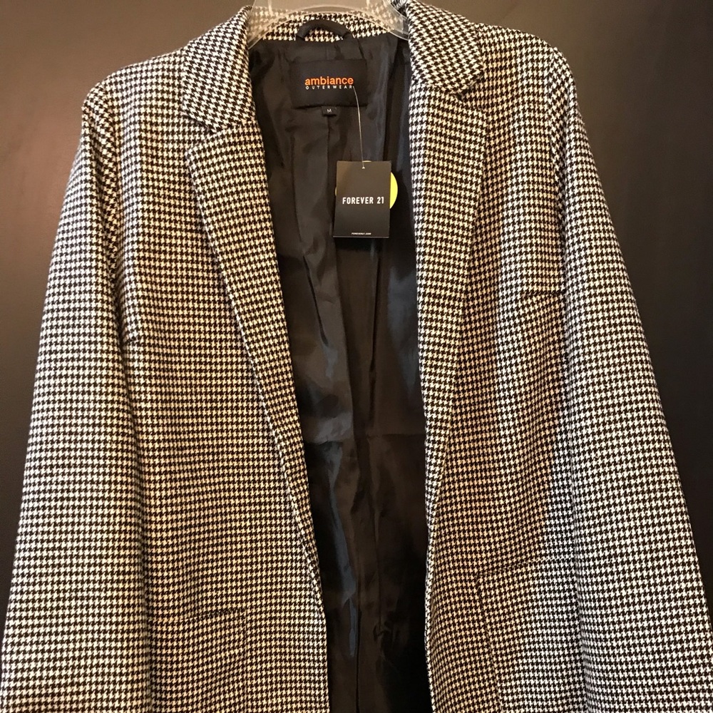 Forever21 NWT houndstooth coat